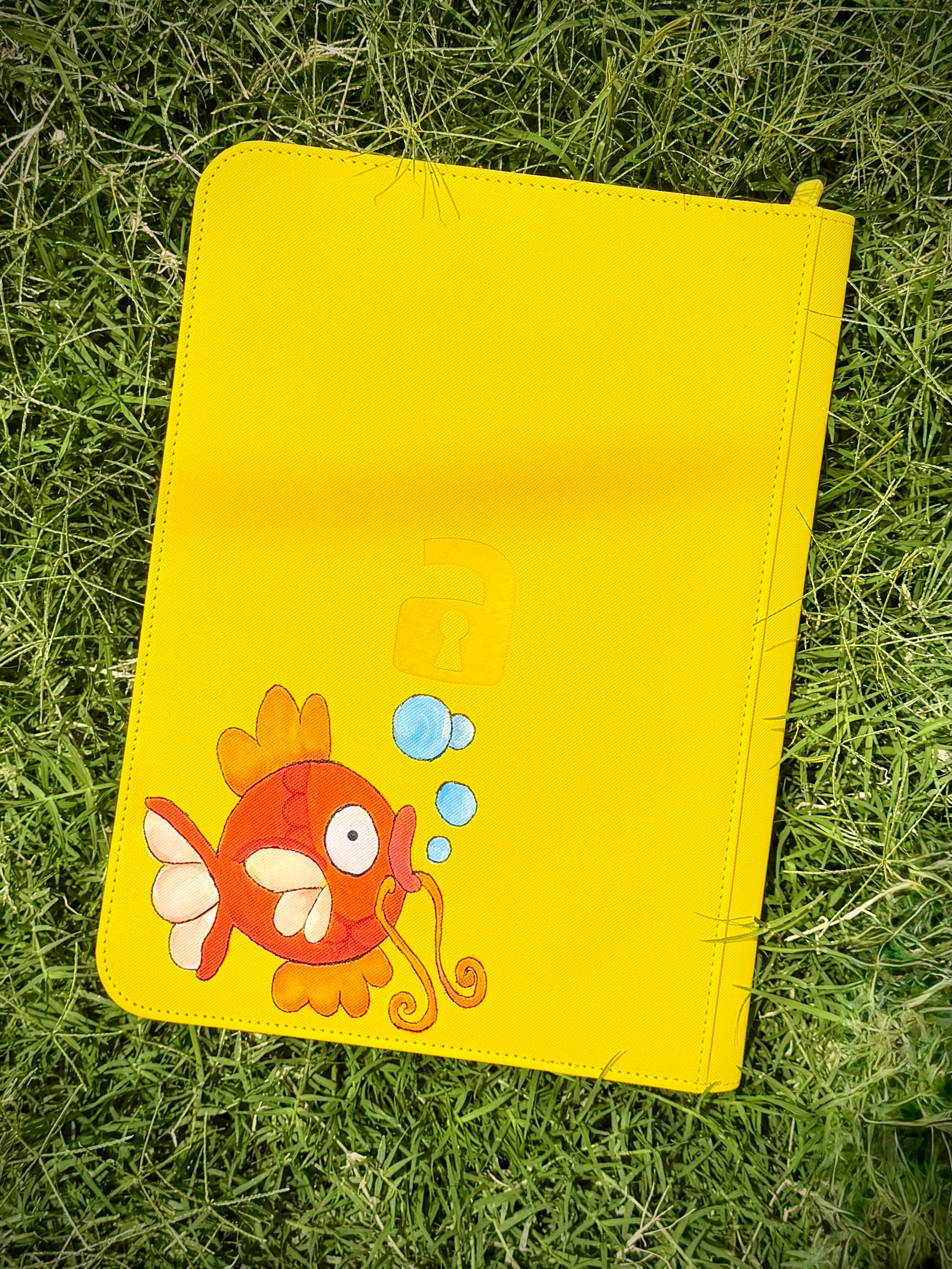 Psyduck/Magikarp Vault 9 Pocket Trading Card Zip Binder
